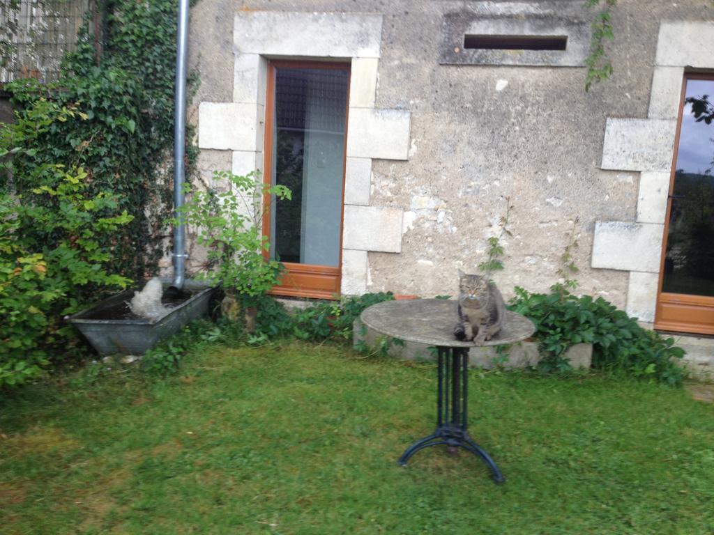 Domaine De La Grange Aux Dimes Villa Feux Room photo